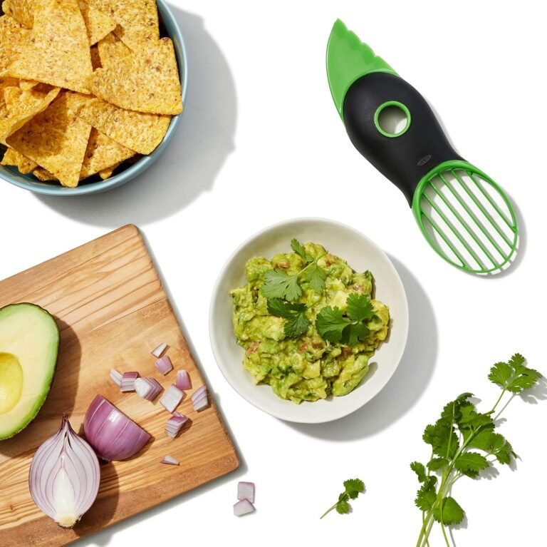 avocado slicer 3-in-1 tool